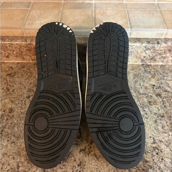 Jordan 1 High Shadow 2.0 - Picture 5 of 5